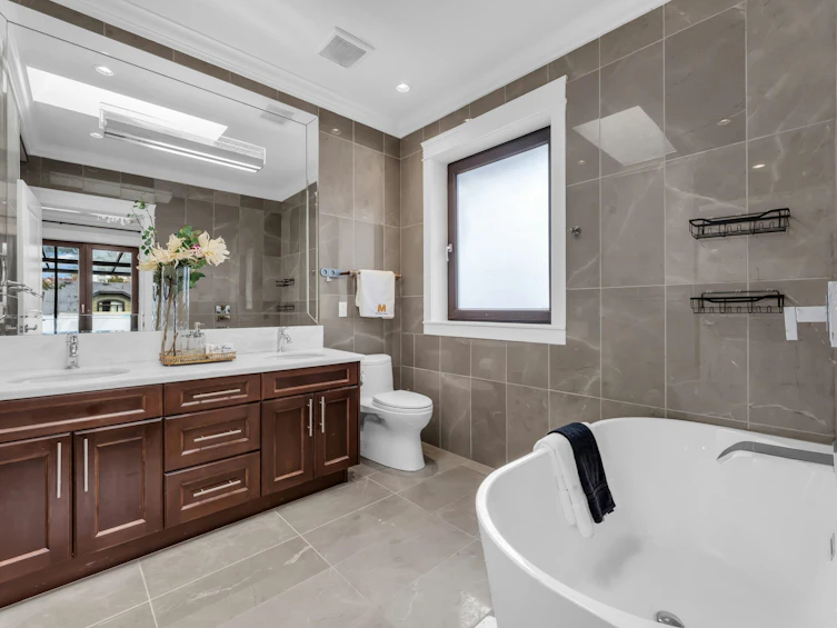 2149 W 46th Avenue, Vancouver, BC, V6M 2L2 - 24