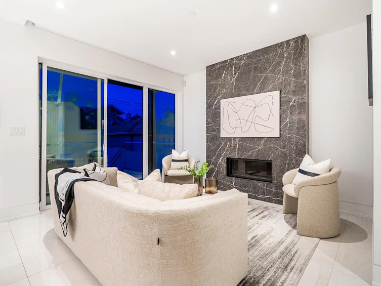 4691 W 9th Avenue, Vancouver, BC, V6R 2E3 - 14