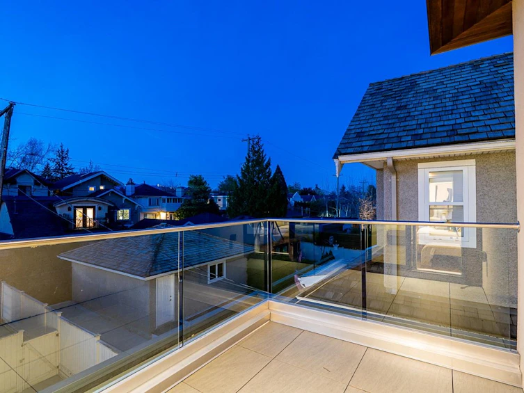 4691 W 9th Avenue, Vancouver, BC, V6R 2E3 - 30