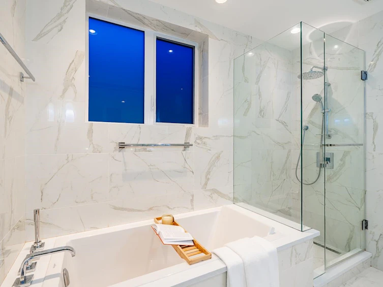4691 W 9th Avenue, Vancouver, BC, V6R 2E3 - 22