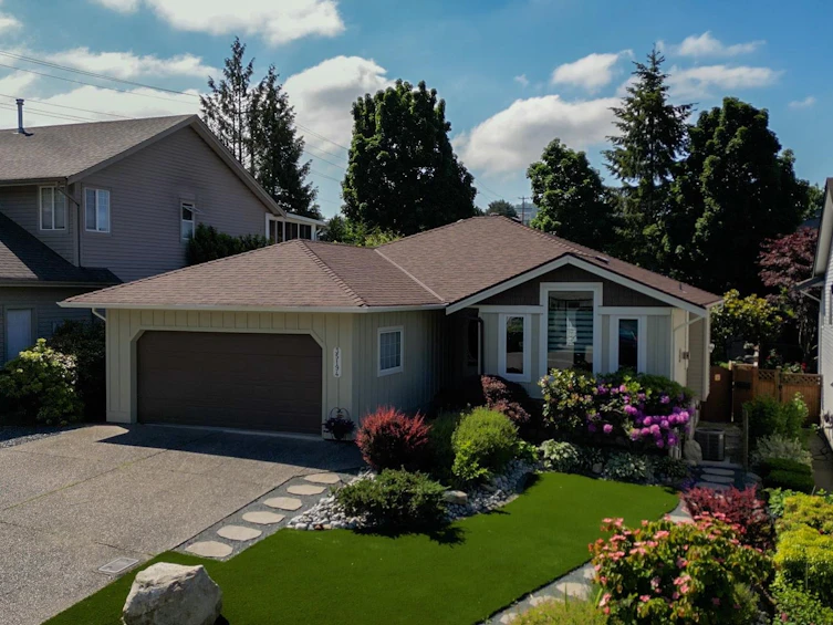 35194 Christina Place, Abbotsford, BC, V2S 8H1