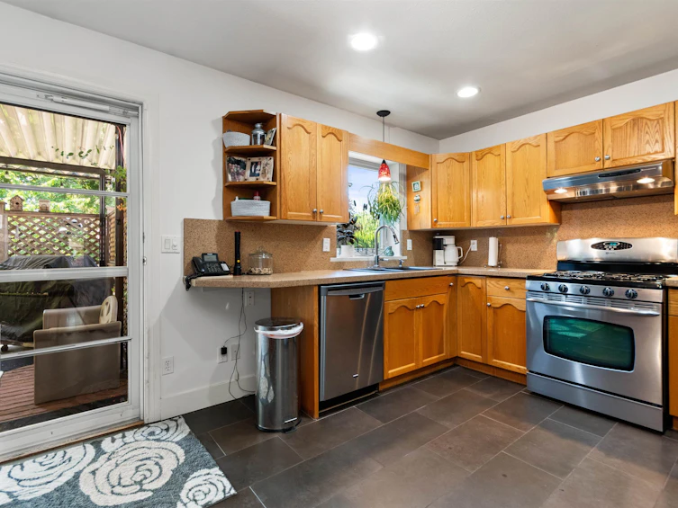 35194 Christina Place, Abbotsford, BC, V2S 8H1 - 11