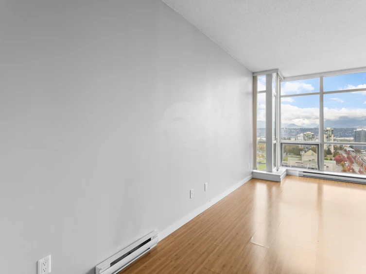 2209-13399 104 Avenue, Surrey, BC, V3T 0C9 - 9
