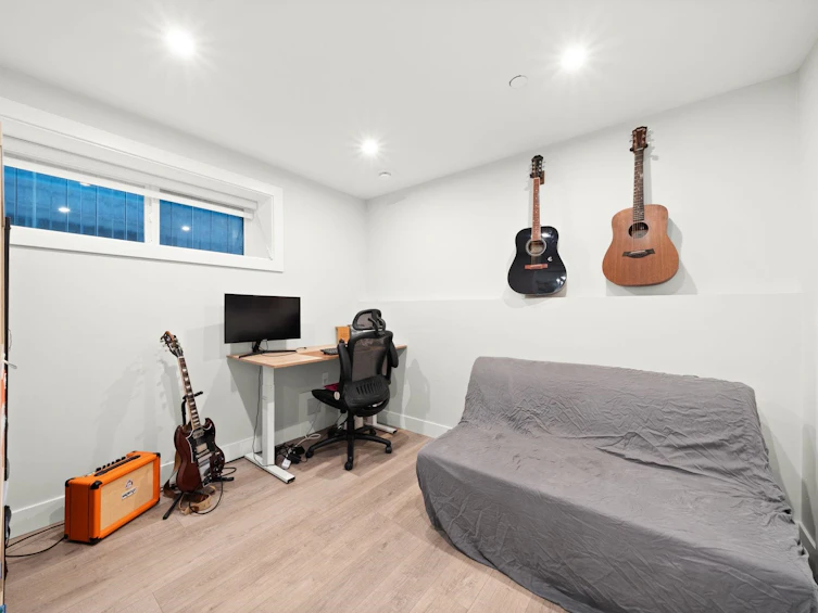 2815 W 19th Avenue, Vancouver, BC, V6L 1E4 - 19