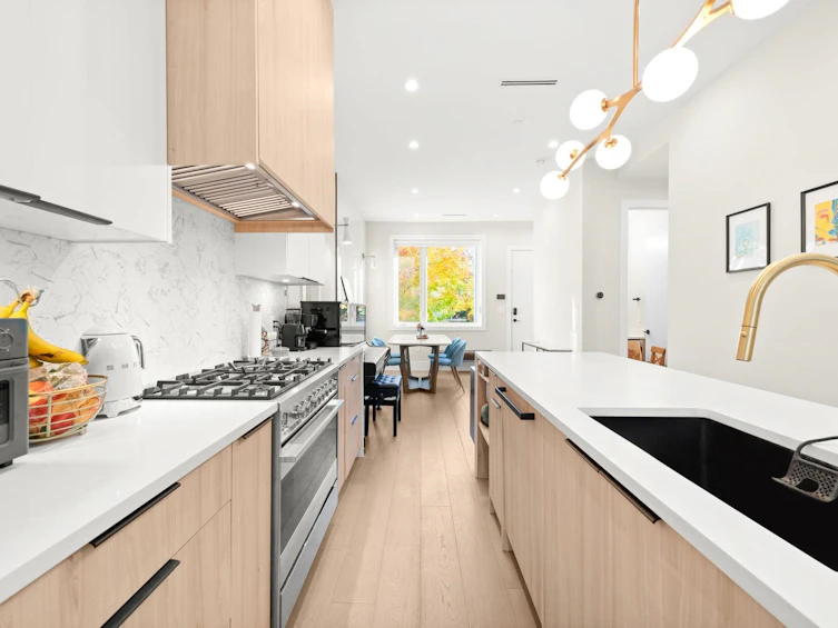 2815 W 19th Avenue, Vancouver, BC, V6L 1E4 - 7