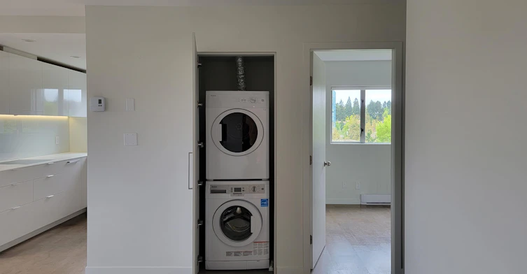 701-1166 W 11 Avenue, Vancouver, BC, V6H 1K3 - 3