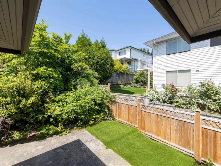 1266 Hudson Street, Coquitlam, BC, V3B 6J1 - 19