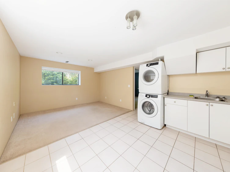 1266 Hudson Street, Coquitlam, BC, V3B 6J1 - 38