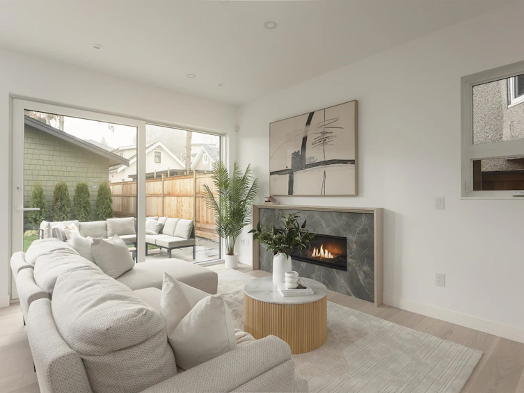 2-2755 W 11th Avenue, Vancouver, BC, V6K 2L8 - 2