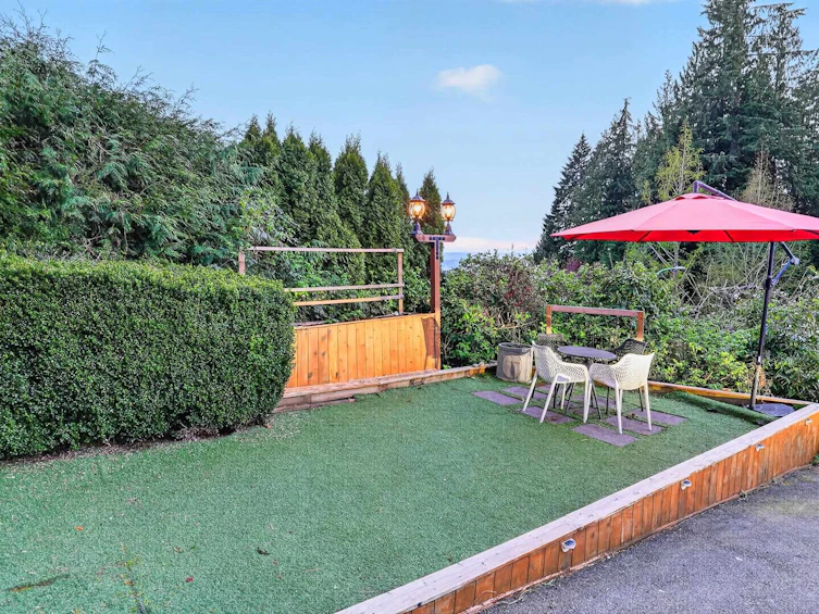 668 Alpine Court, North Vancouver, BC, V7R 2L8 - 29