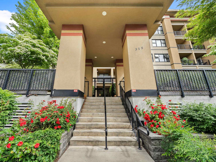 312-315 Knox Street, New Westminster, BC, V3L 0B5