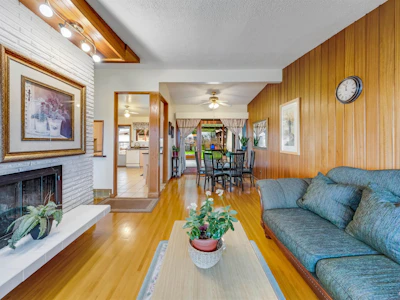 4646 Charlotte Court - 5