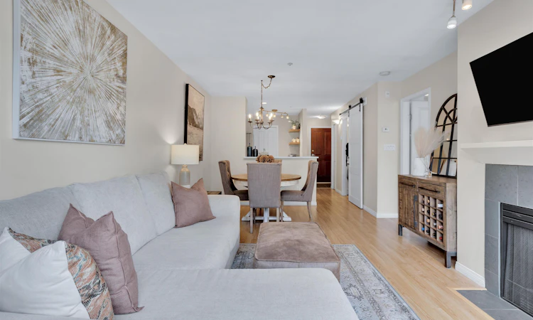 304-2525 W 4th Avenue