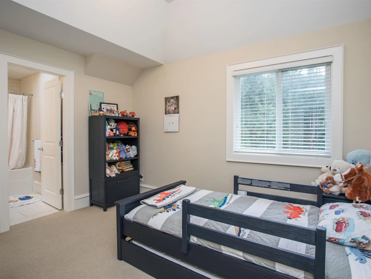 6417 Pitt Street, West Vancouver, BC, V7W 2C1 - 26