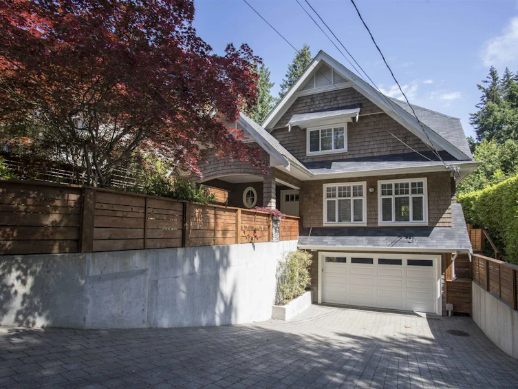 6417 Pitt Street, West Vancouver, BC, V7W 2C1 - 3
