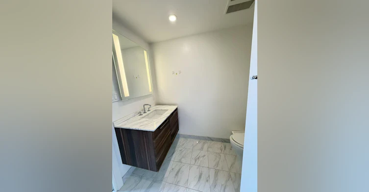 8588 Cornish Street, Vancouver, BC, V6P 0C1 - 14