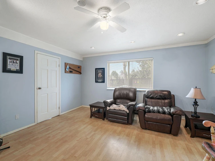 19432 62 Avenue, Surrey, BC, V3S 7L4 - 11