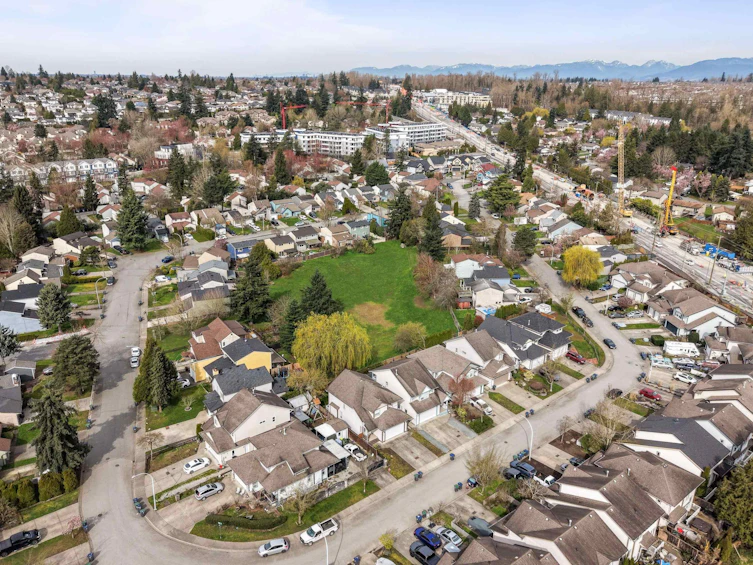 19432 62 Avenue, Surrey, BC, V3S 7L4 - 30