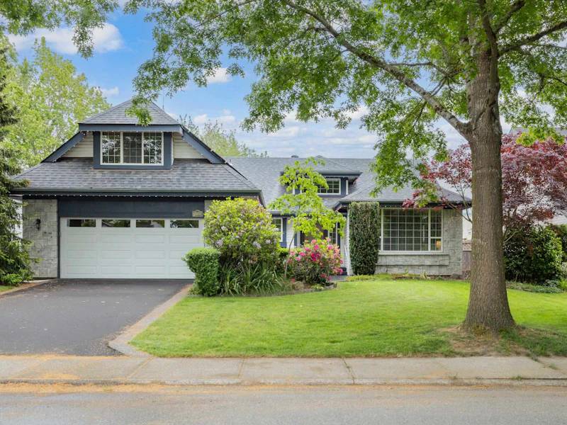 4522 221a Street, Langley BC V2Z 1B5