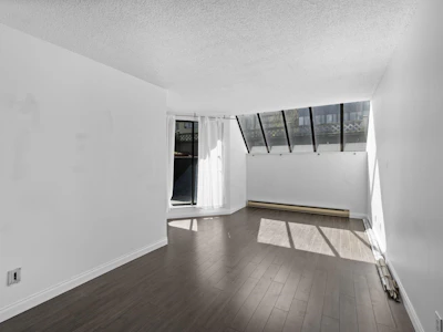 207-1270 Robson Street - 2