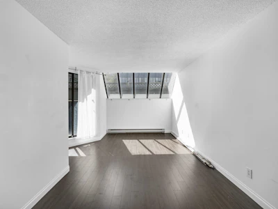 207-1270 Robson Street - 4