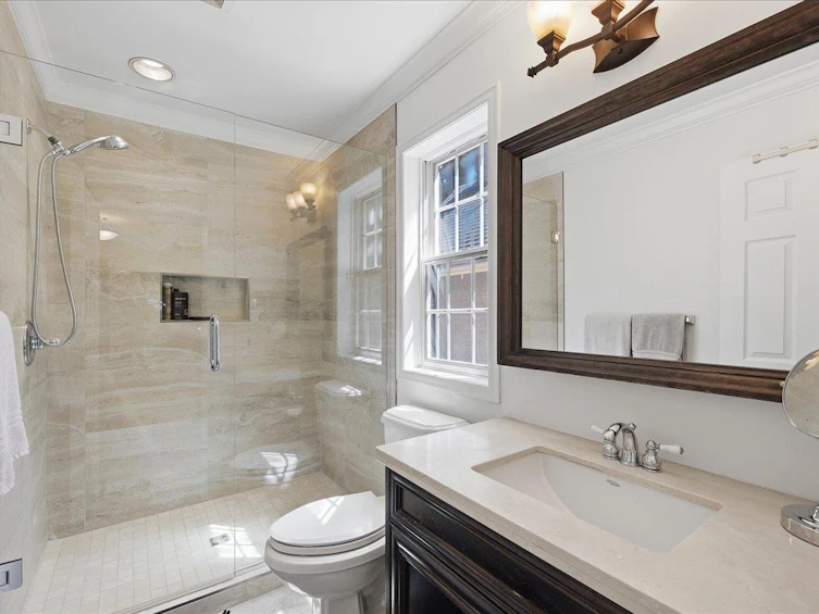 3253 W 24th Avenue, Vancouver, BC, V6L 1R8 - 24