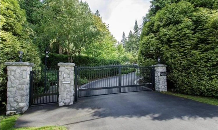 13328 Woodcrest Drive