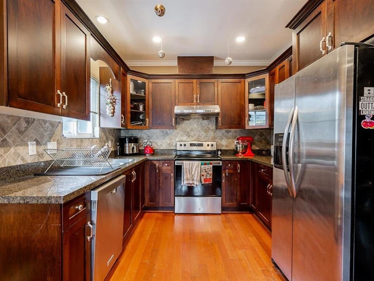 2849 Lakewood Drive, Vancouver, BC, V5N 5P8 - 13