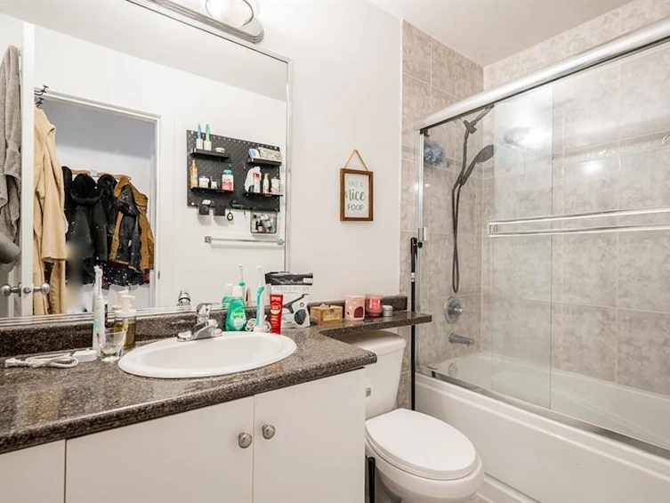 2849 Lakewood Drive, Vancouver, BC, V5N 5P8 - 7