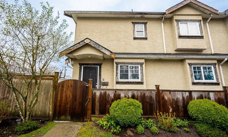 2849 Lakewood Drive