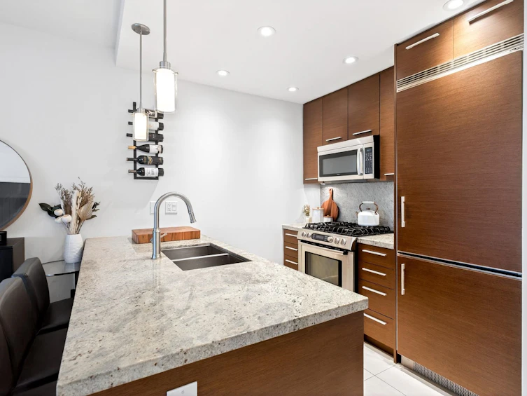 2538 Maple Street, Vancouver, BC, V6J 0B5 - 14