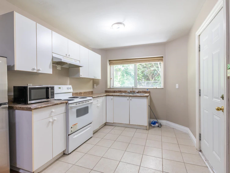 9766 160a Street, Surrey, BC, V4N 5M1 - 30