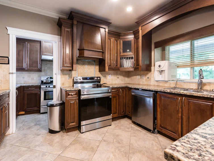9766 160a Street, Surrey, BC, V4N 5M1 - 12