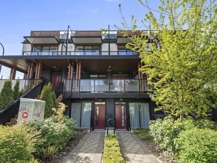 2296 E 33rd Avenue, Vancouver, BC, V5N 3G1 - 28