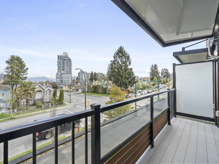 2296 E 33rd Avenue, Vancouver, BC, V5N 3G1 - 4