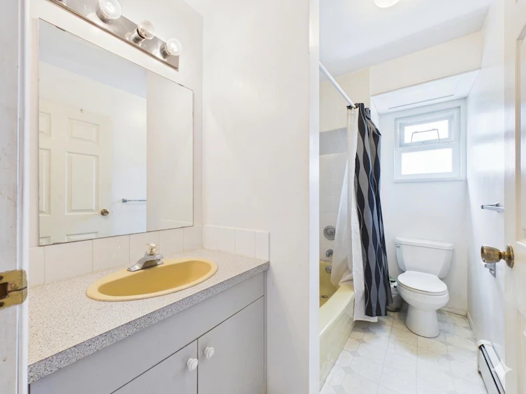 1148 Howse Place, Coquitlam, BC, V3K 5V7 - 5