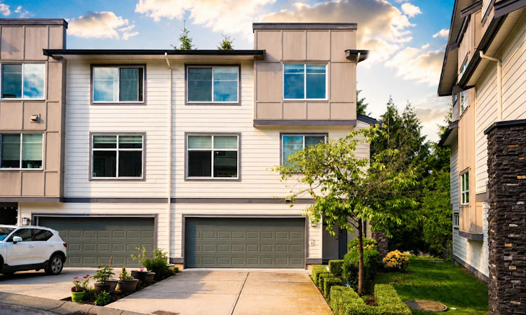84-15665 Mountain View Drive
