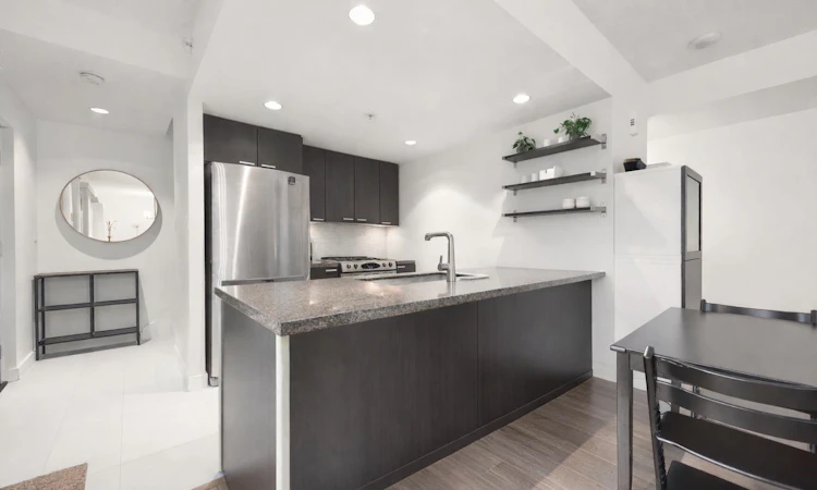 103-2232 Douglas Road