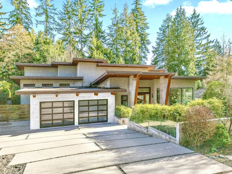 388 Hidhurst Place, West Vancouver, BC, V7S 1K1