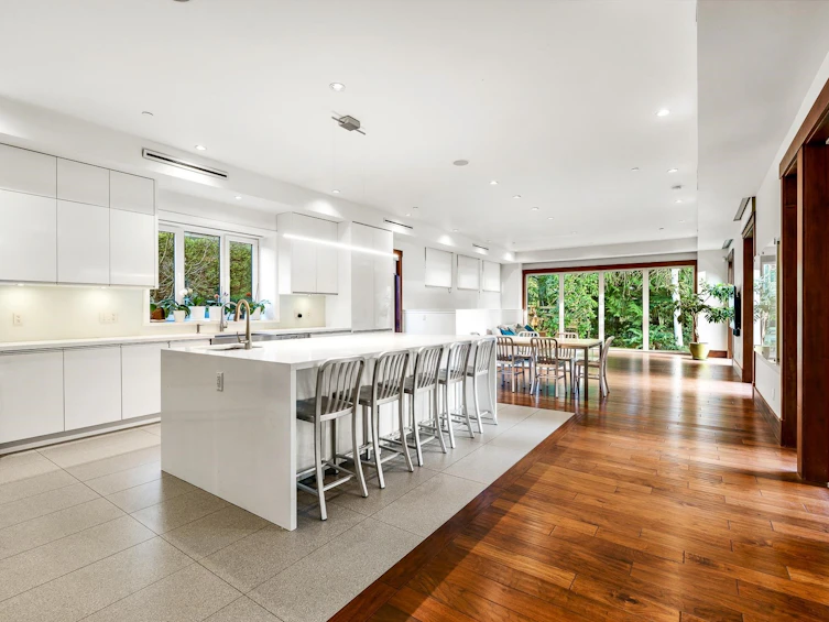 388 Hidhurst Place, West Vancouver, BC, V7S 1K1 - 8