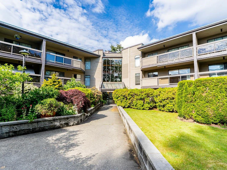102-6105 Kingsway, Burnaby, BC, V5J 5C7