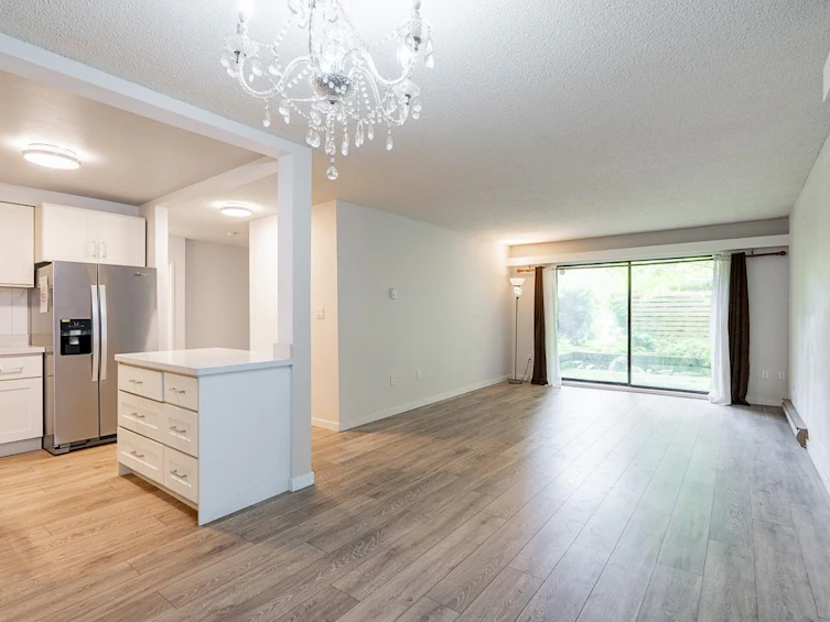 102-6105 Kingsway, Burnaby, BC, V5J 5C7 - 11