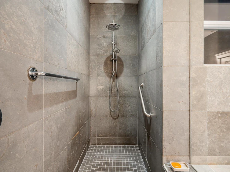PH1-2210 Chippendale Road, West Vancouver, BC, V7S 3J4 - 17