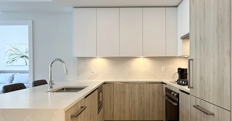 2-BDRM-423 6th Street, West Vancouver, BC, V7T 0A1