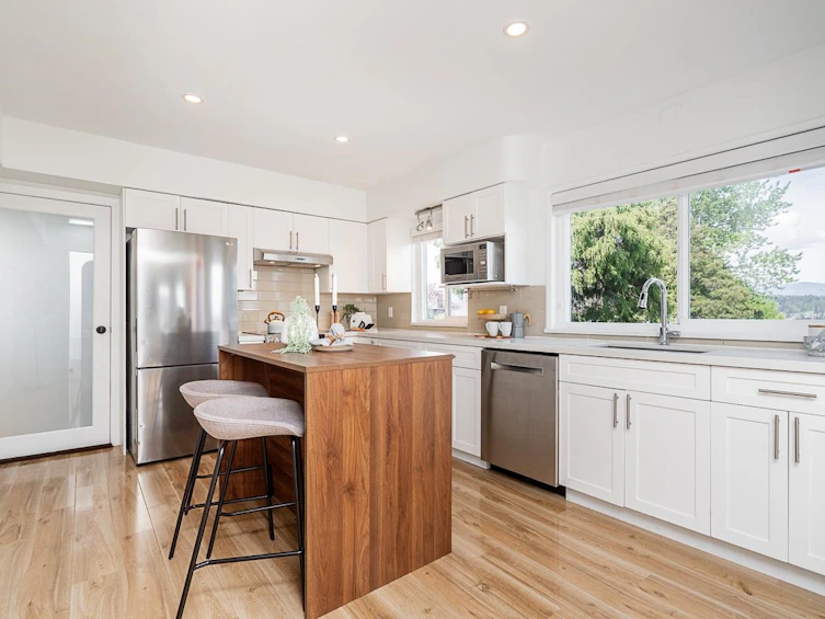914 Ladner Street, New Westminster, BC, V3L 4W4 - 10