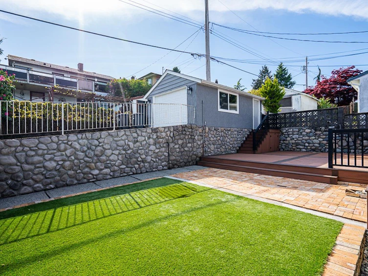 914 Ladner Street, New Westminster, BC, V3L 4W4 - 35
