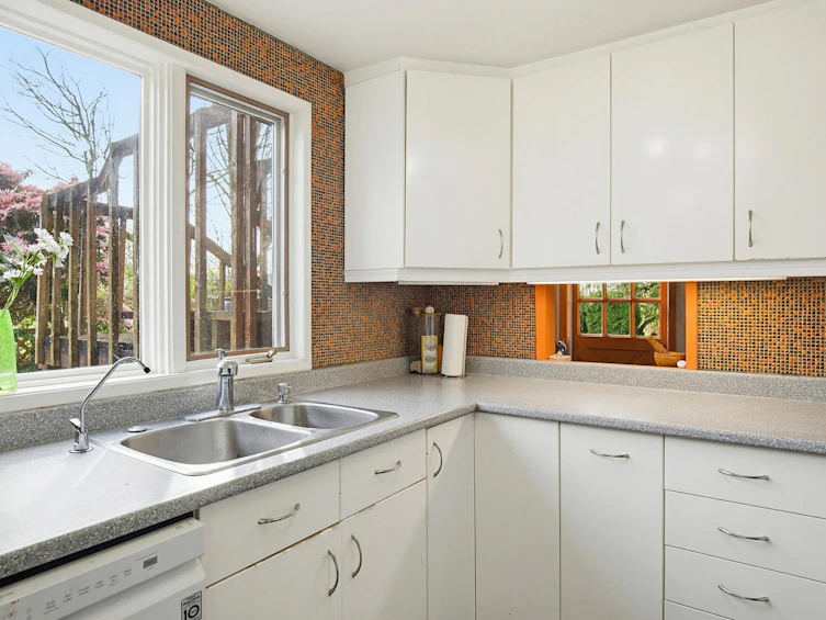 8899 Taylor Street, Mission, BC, V2V 7G3 - 14