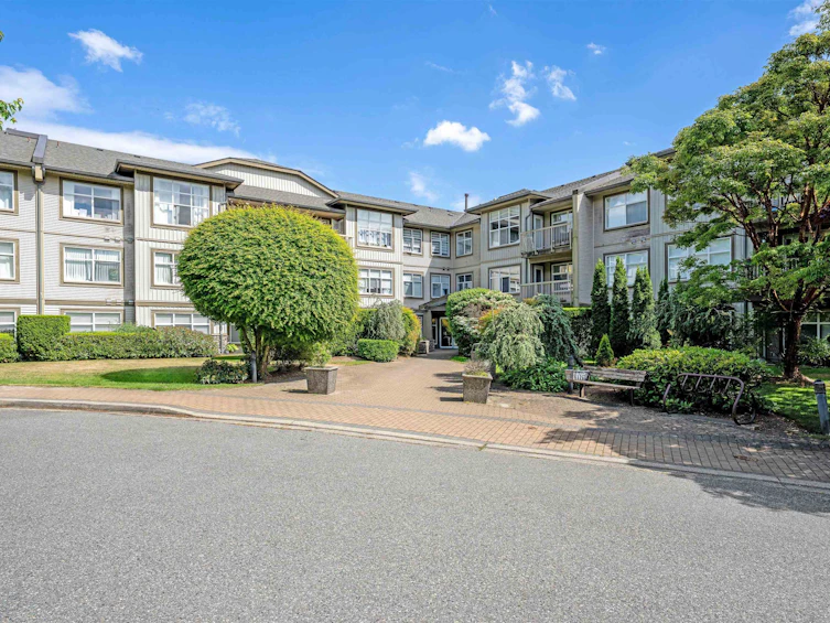 116-14885 105 Avenue, Surrey, BC, V3R 2V6