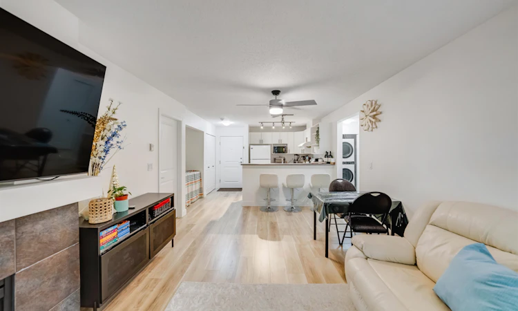 116-14885 105 Avenue