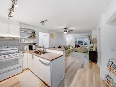 116-14885 105 Avenue - 5